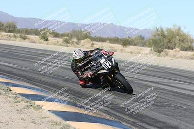 media/Dec-04-2025-Racers Edge (Thu) [[5ebc9f124d]]/2-A Group/1-Session 2 (Turn 7 Inside)/